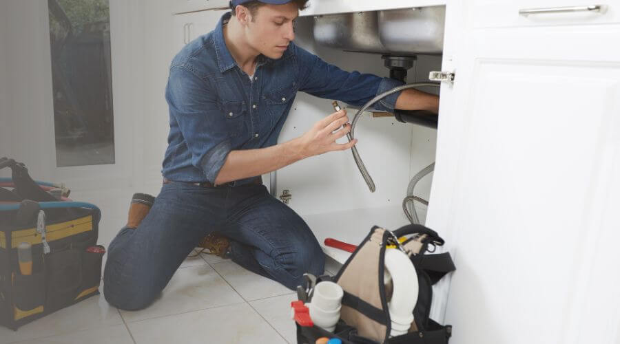 Professional expert plumbing services in Smithville, TX